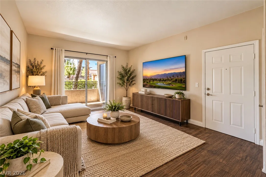 8250 North Grand Canyon Drive 1006 — photo 1