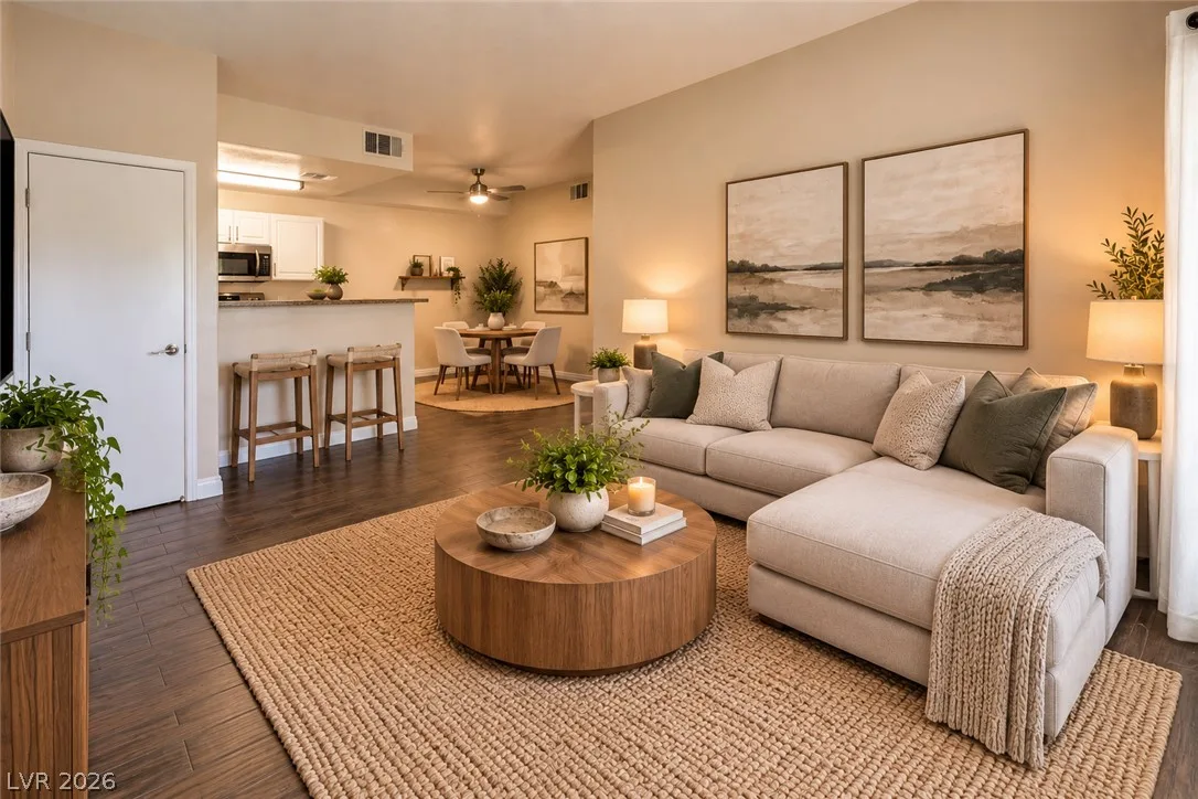 8250 North Grand Canyon Drive 1006 — photo 2