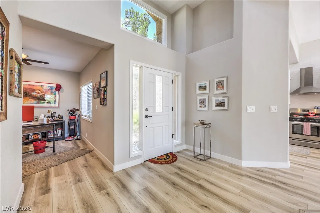 8211 Round Hills Circle — photo 5