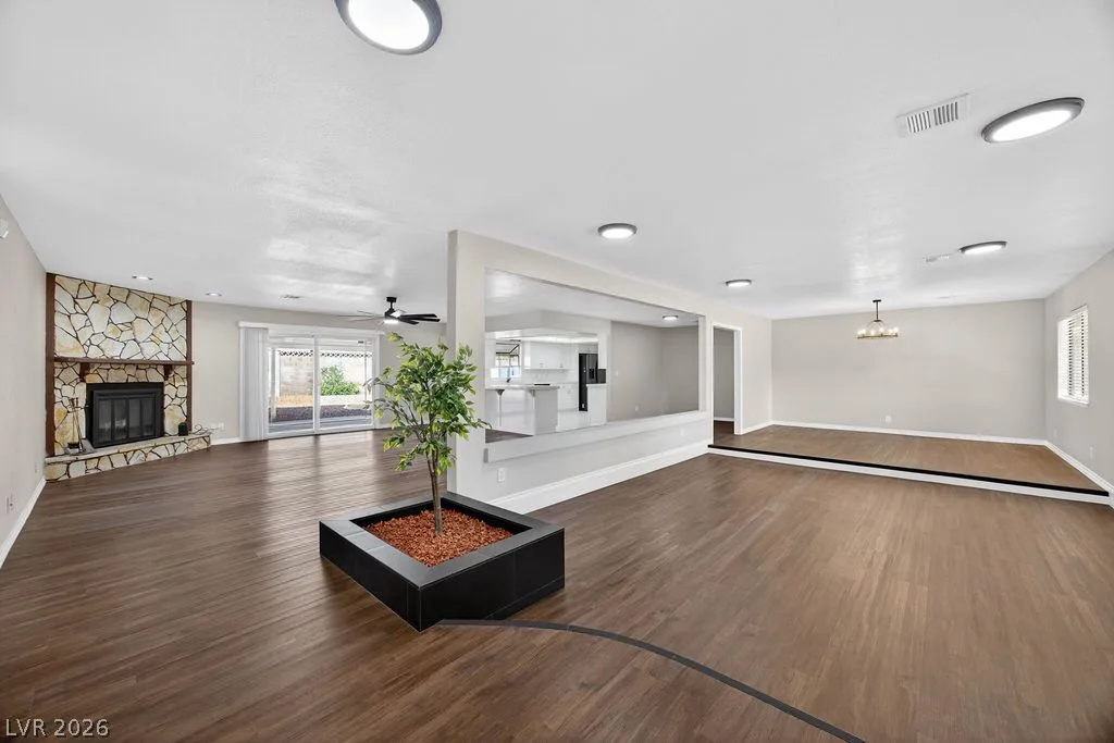 3189 Casanova Circle — photo 1