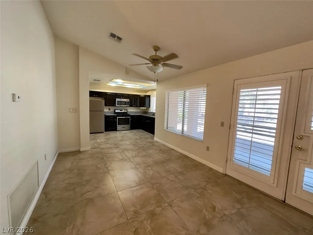 2519 Sungold Drive — photo 5