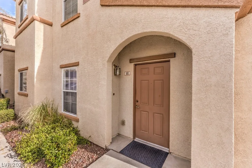 3910 Legend Hills Street 103 — photo 5