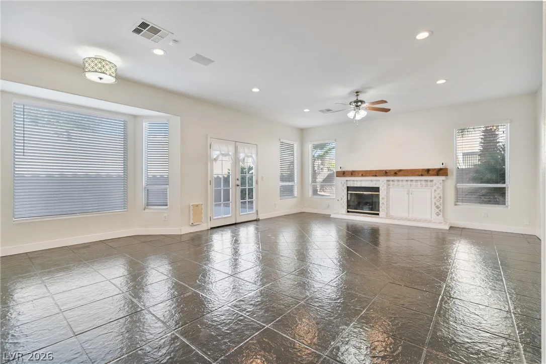 6236 Desert Haven Road — photo 4