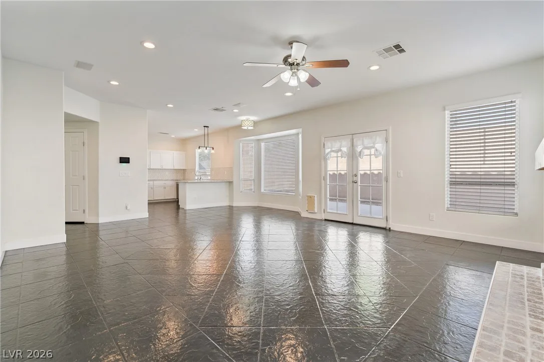 6236 Desert Haven Road — photo 5