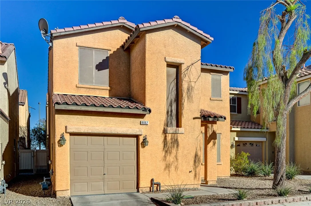 8062 Imperial Treasure Street — photo 2