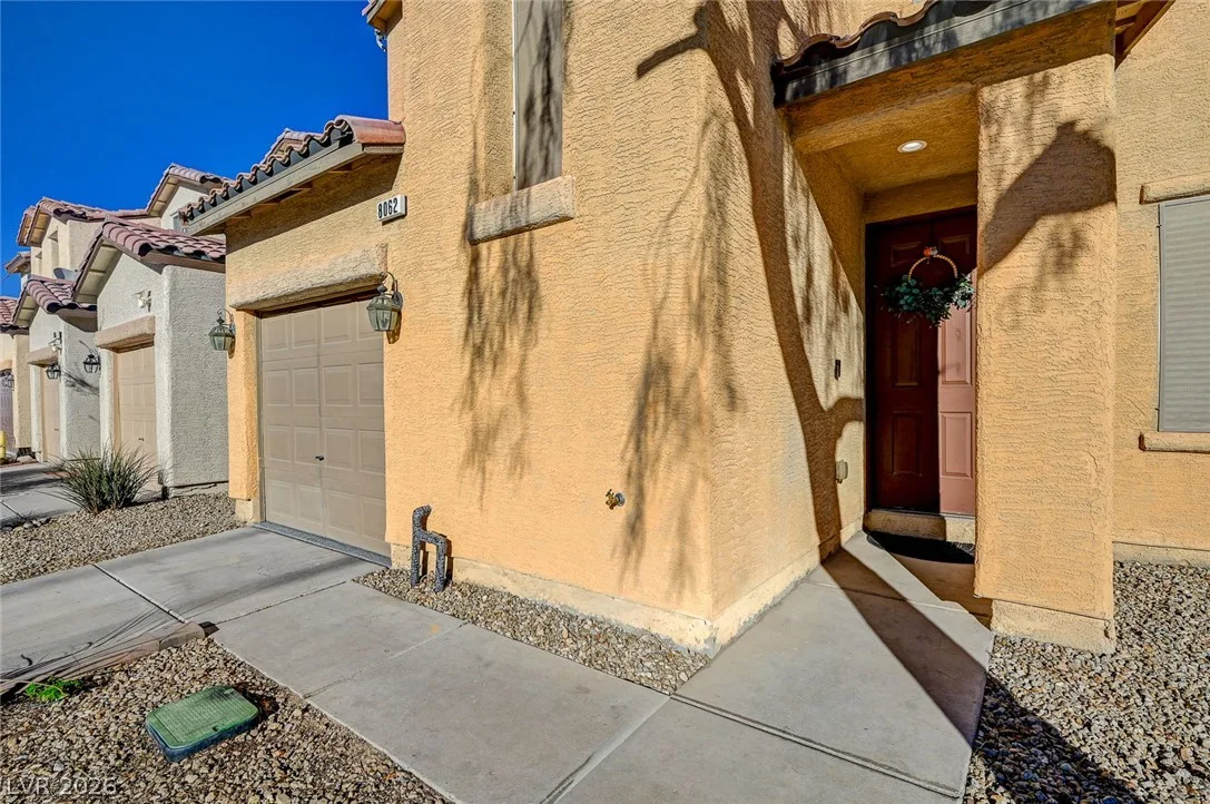 8062 Imperial Treasure Street — photo 4
