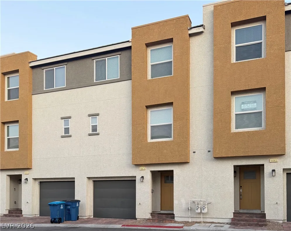 10079 Vibrant Moon Avenue — photo 1