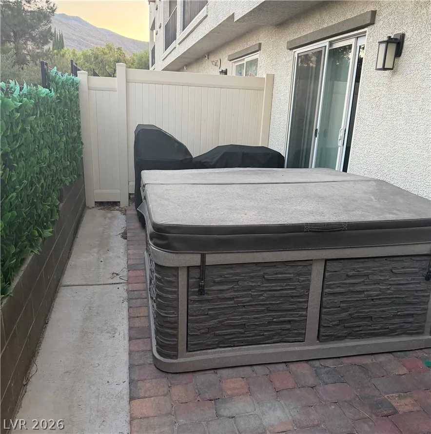 10079 Vibrant Moon Avenue — photo 3