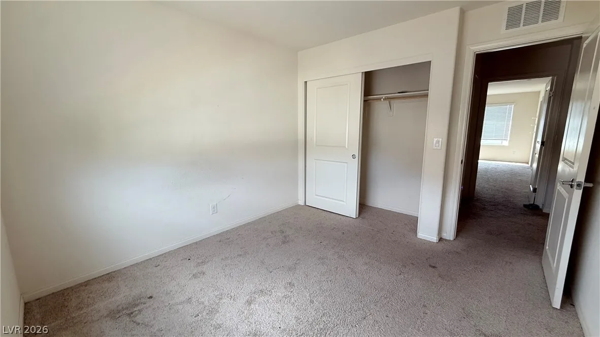 10079 Vibrant Moon Avenue — photo 4