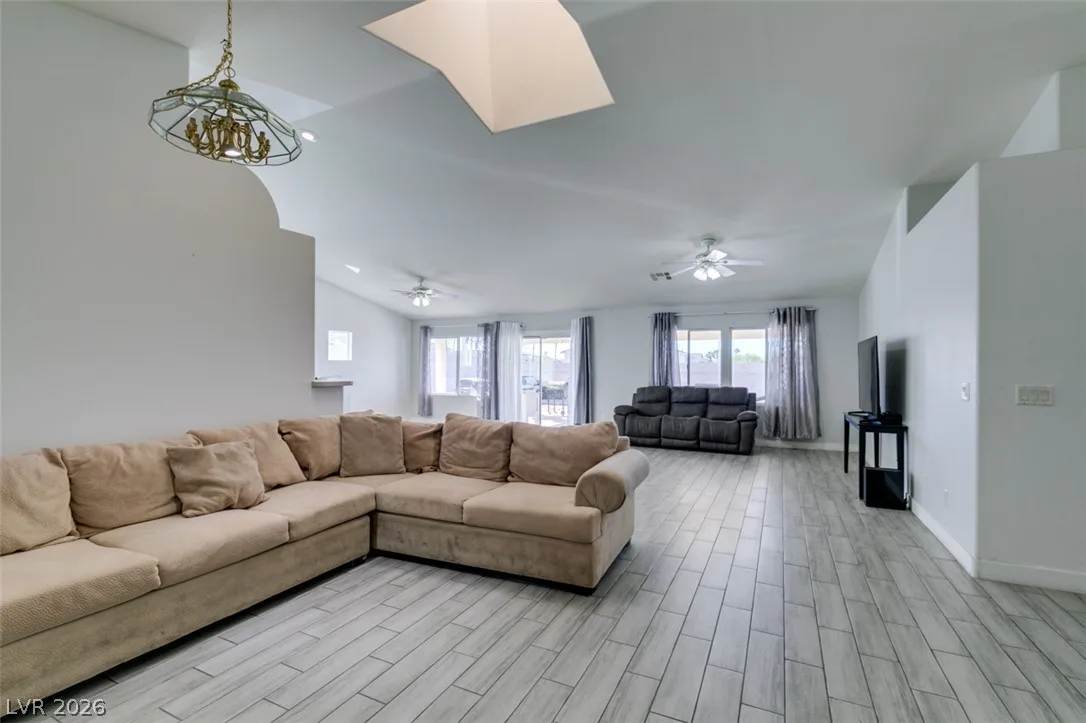 6543 Mahogany Peak Avenue — photo 3