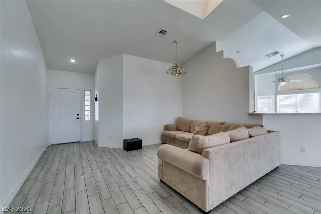 6543 Mahogany Peak Avenue — photo 5