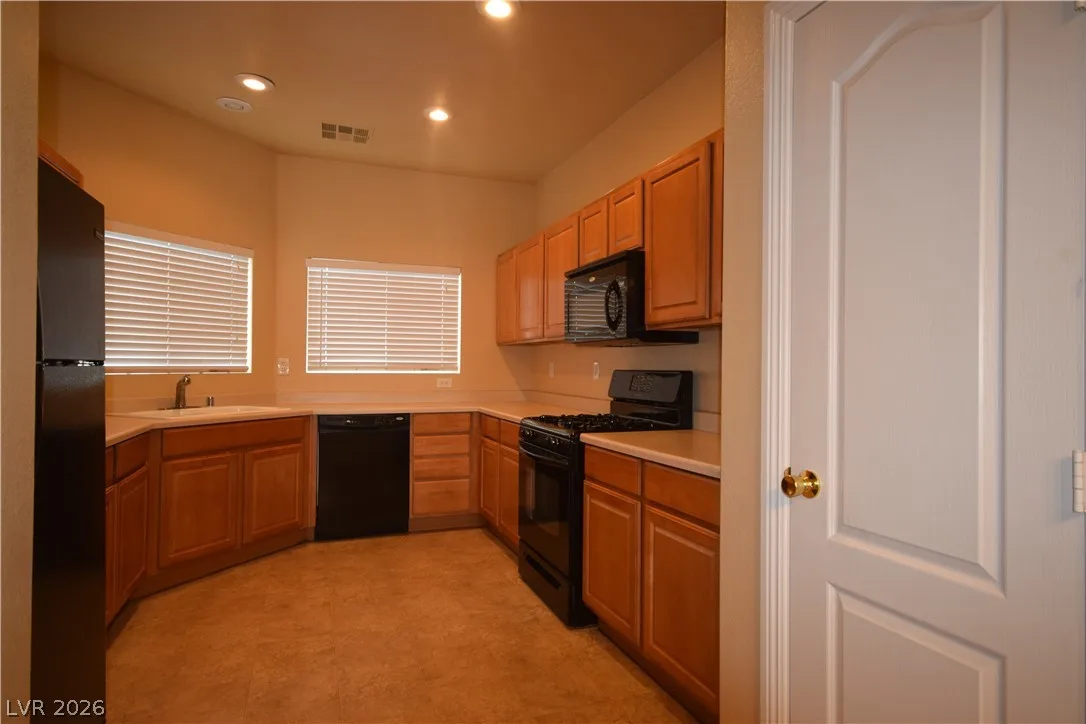 8036 Gallagher Island Street — photo 5