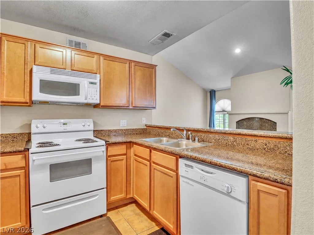 3145 East Flamingo Road 2129 — photo 3