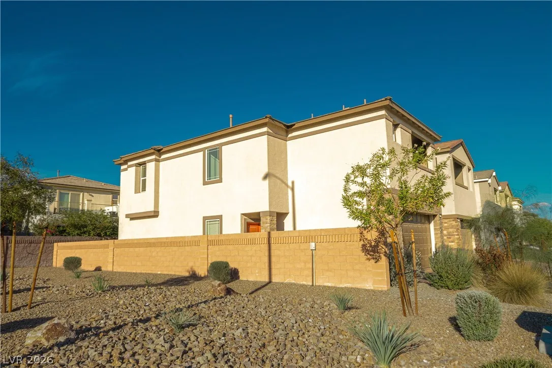376 Great Ocean Avenue — photo 4