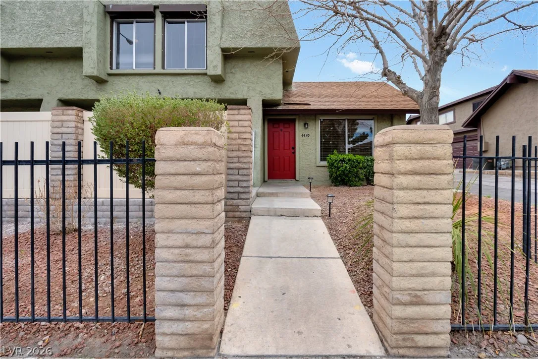 4439 Sirius Avenue — photo 1