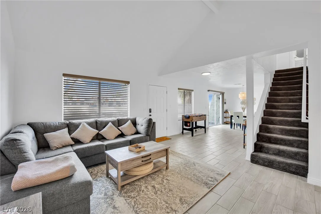 4439 Sirius Avenue — photo 3