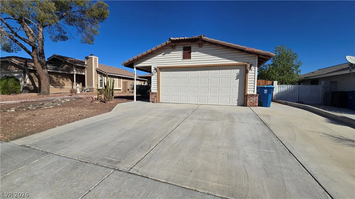 7412 Braswell Drive — photo 1