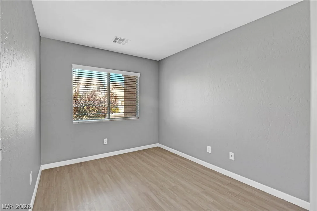 9139 Mackanos Avenue — photo 3