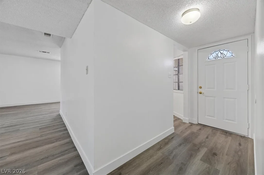 405 Santa Fe Street — photo 4