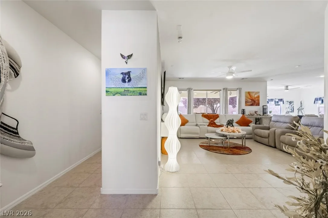 5615 East Ailanto Avenue — photo 4