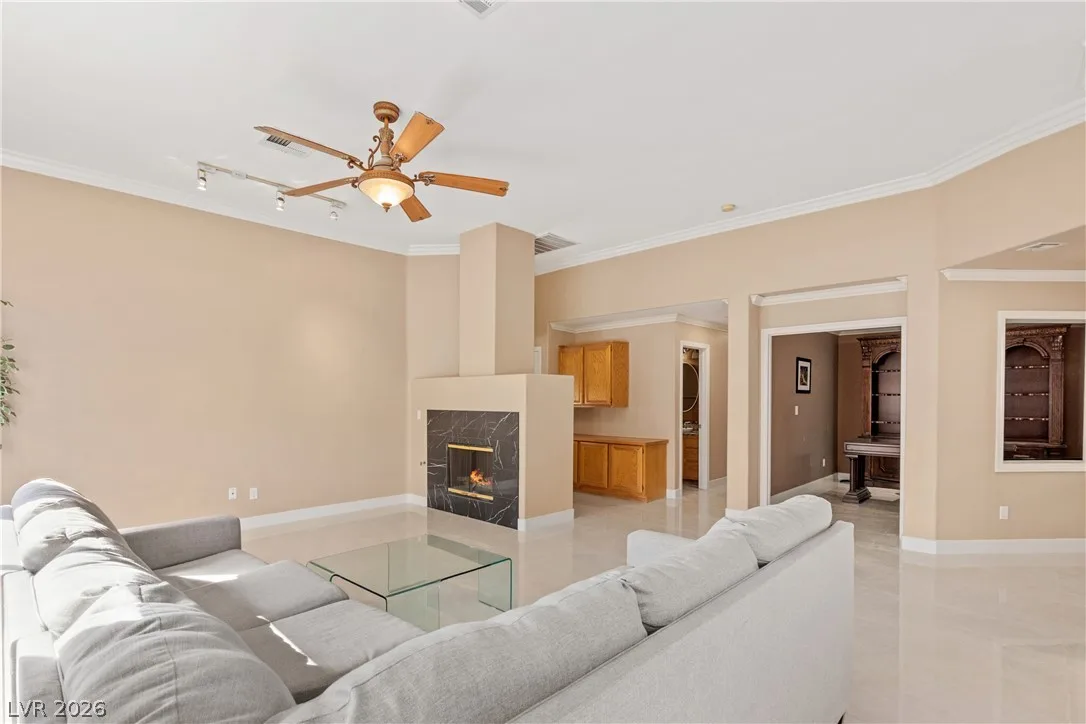 2555 Sundew Avenue — photo 4