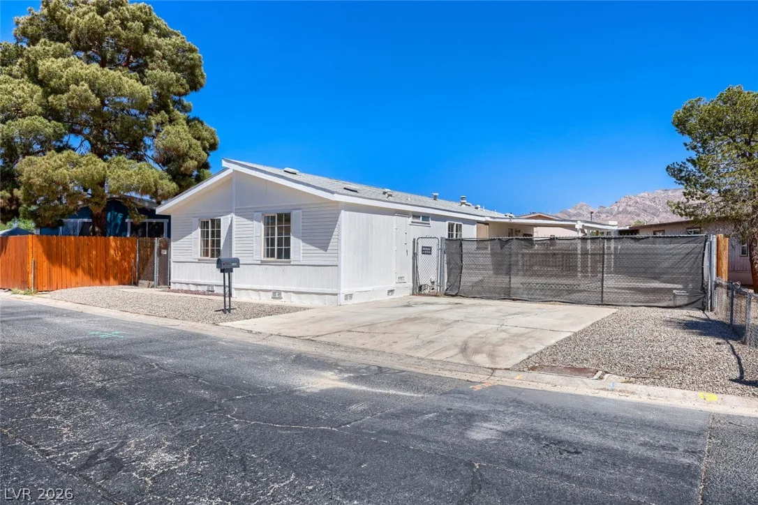 2854 Humboldt Court — photo 3