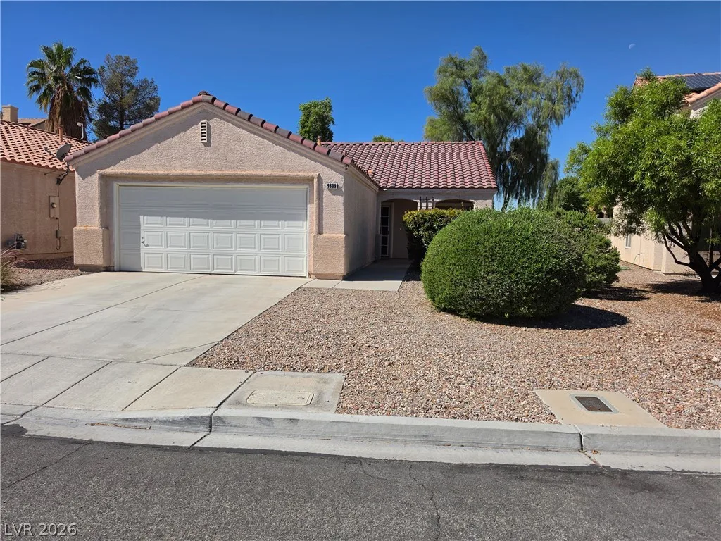 9609 Crystal Ridge Road — photo 1