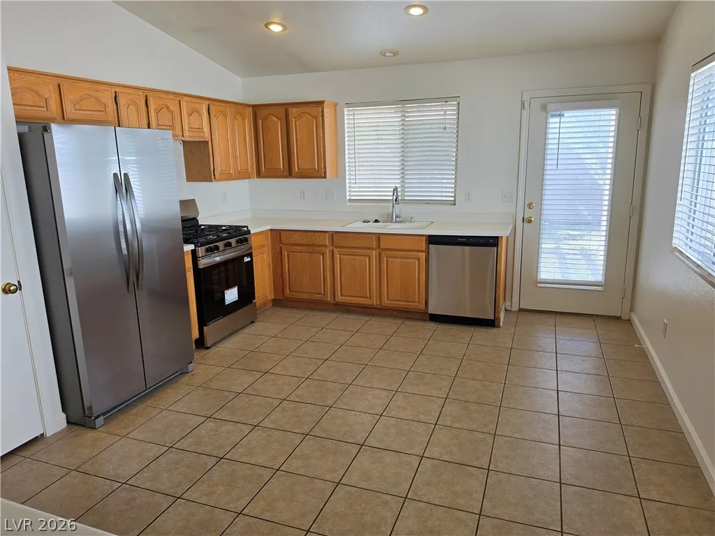 9609 Crystal Ridge Road — photo 4