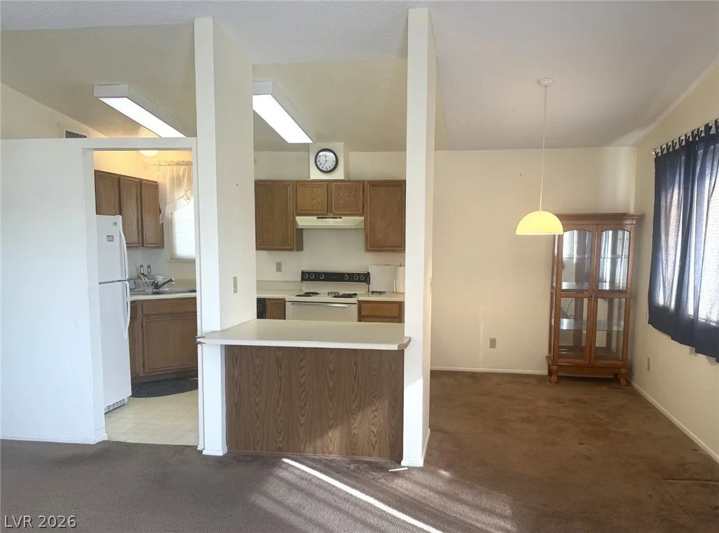 1031 75TH East Street — photo 3
