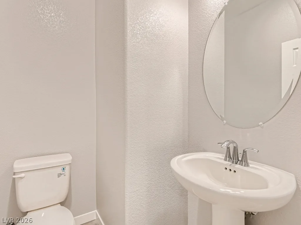 1104 Heliodor Avenue — photo 5