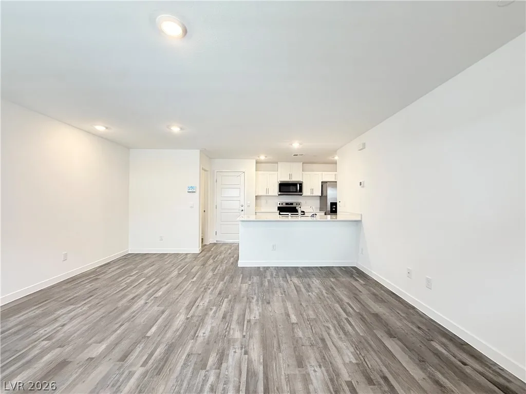 9844 Maple Pass Avenue — photo 4