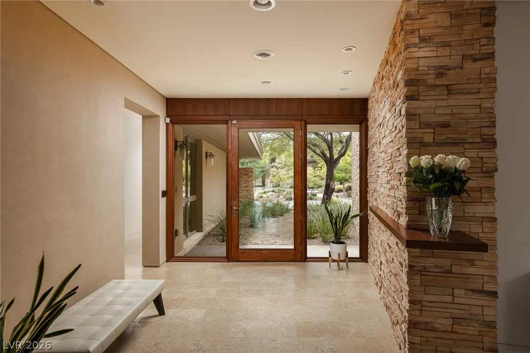 58 Meadowhawk Lane — photo 5