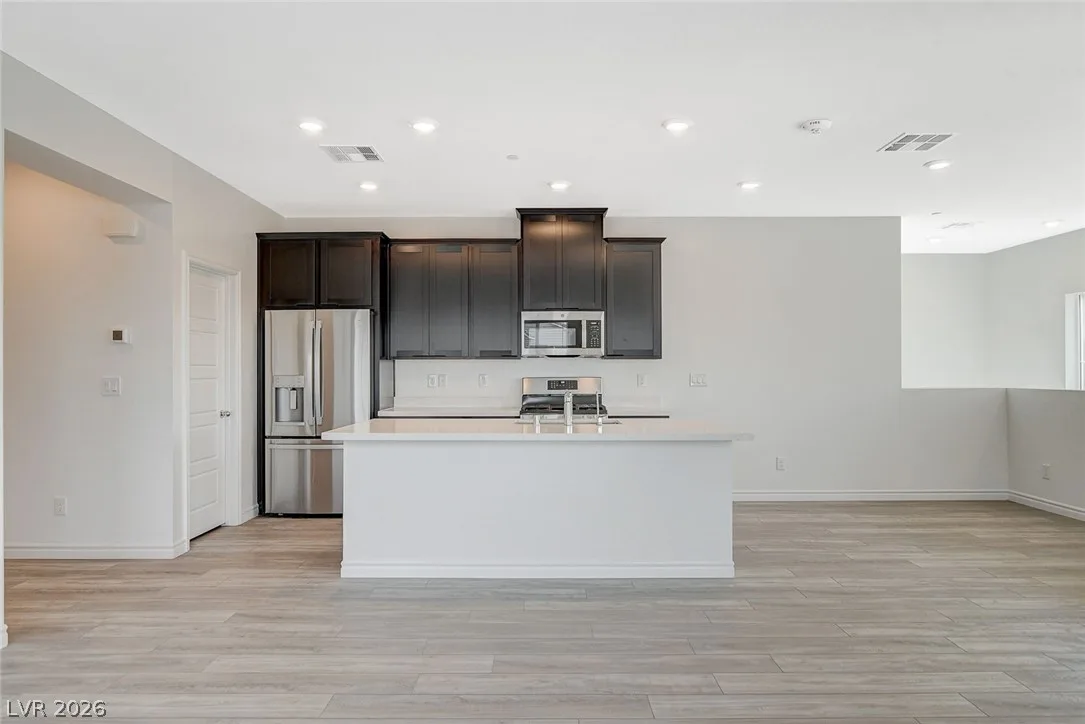 275 Callen Falls Avenue 2126 — photo 5