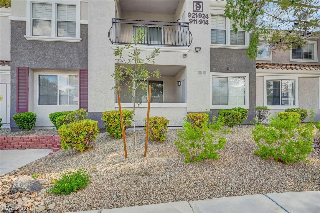 2325 Windmill Parkway 911 — photo 5