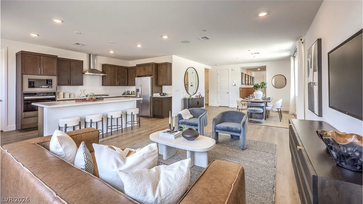 900 Kassie Lake Way — photo 3