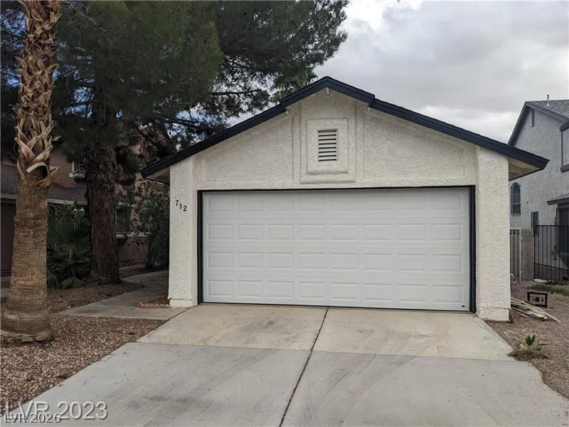 712 Brenner Way — photo 1