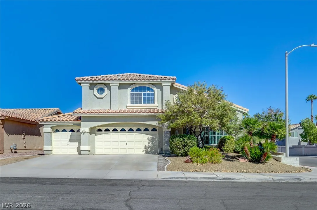 2722 Aspen Wood Avenue — photo 1