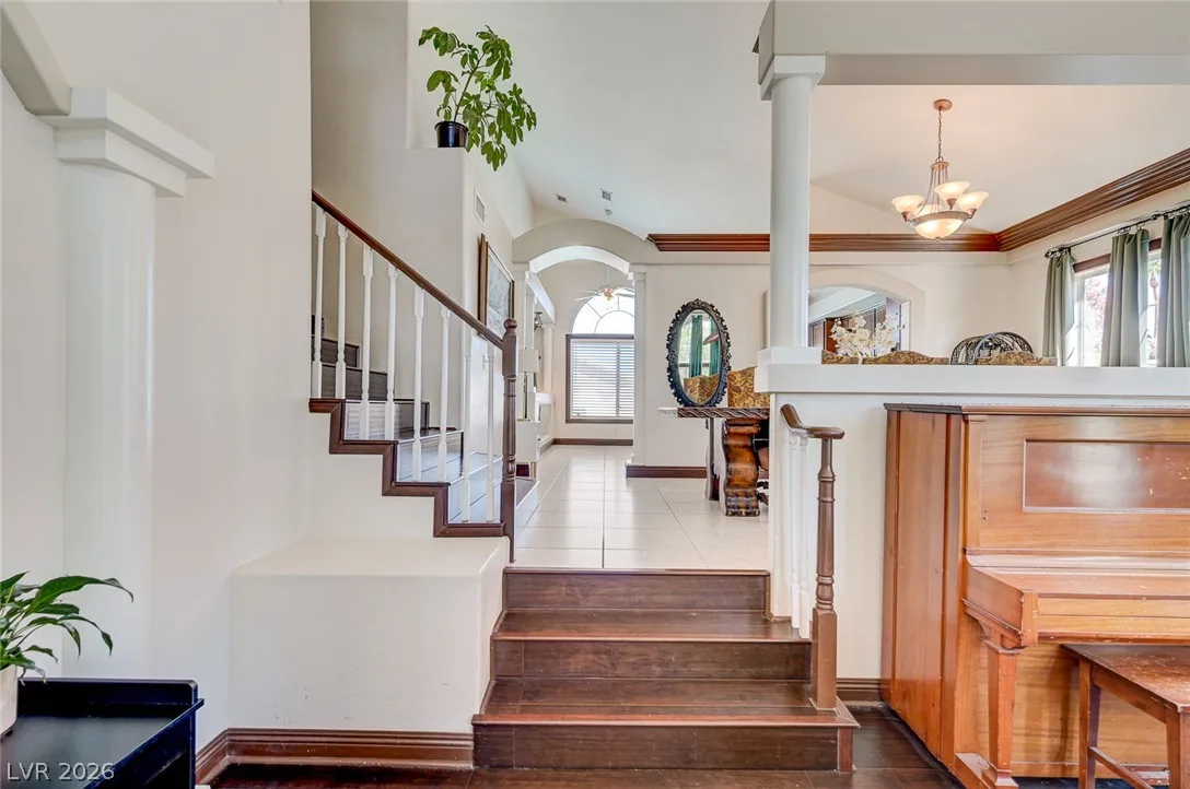 2722 Aspen Wood Avenue — photo 2