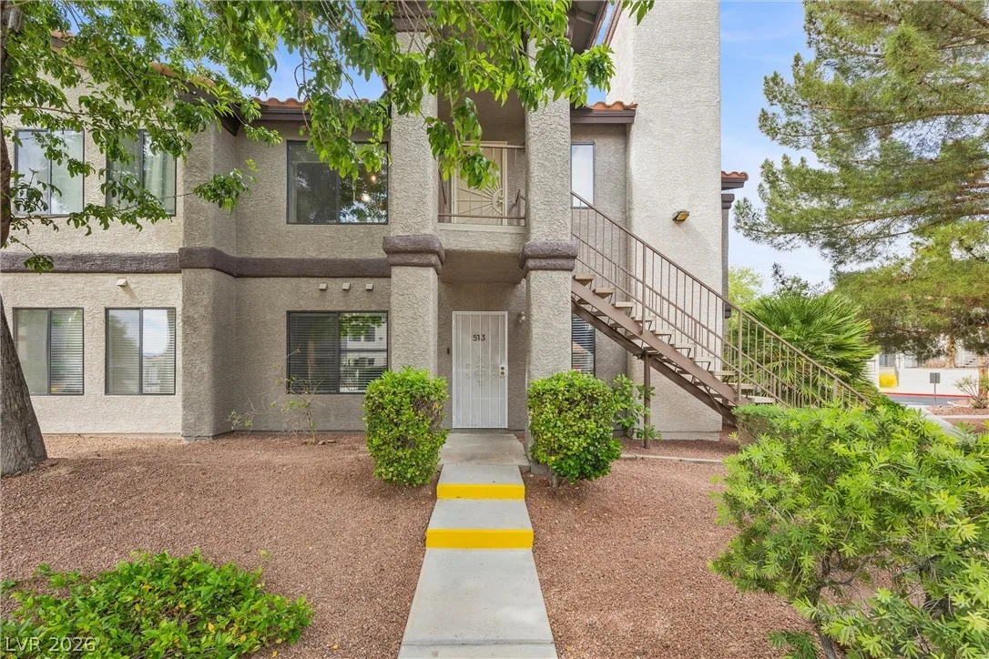 1575 West WARM SPRINGS Road 513 — photo 3