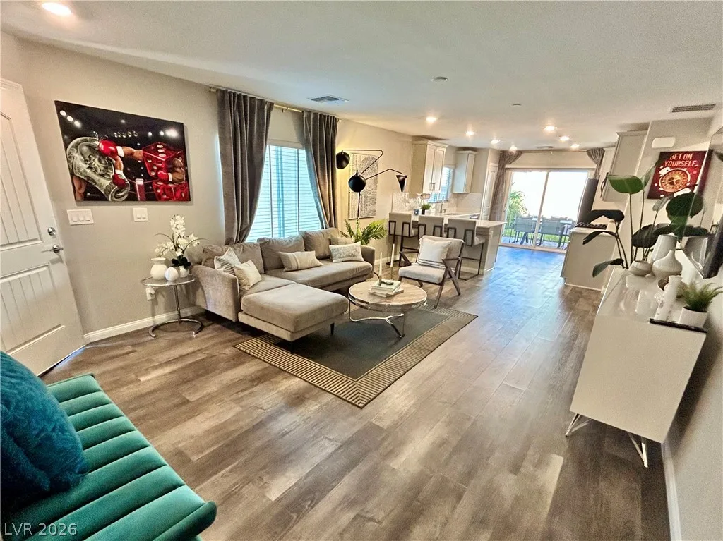 6594 Secret Grove Avenue — photo 4