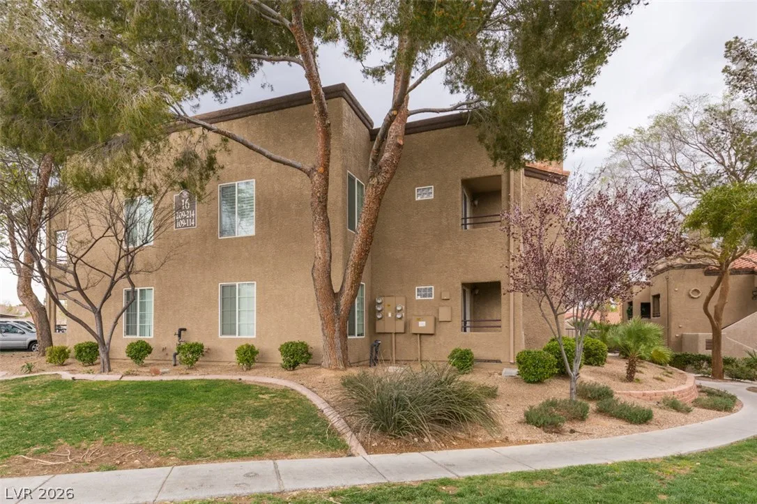 9325 West DESERT INN Road 113 — photo 1