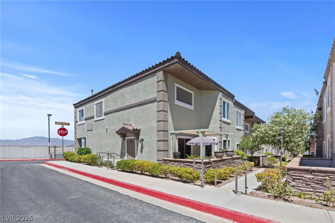 10443 Kitty Joyce Avenue — photo 3