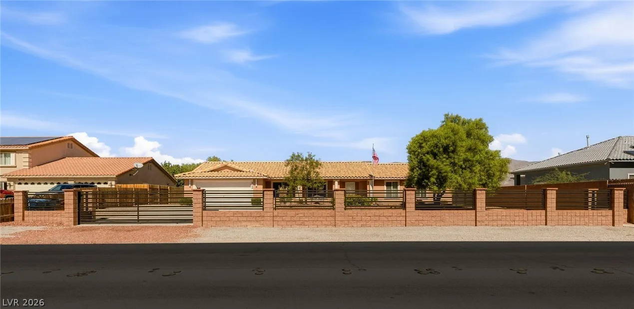 6560 Whispering Sands Drive — photo 2