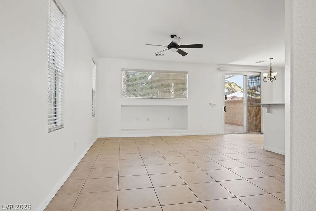 754 Solitude Point Avenue — photo 4