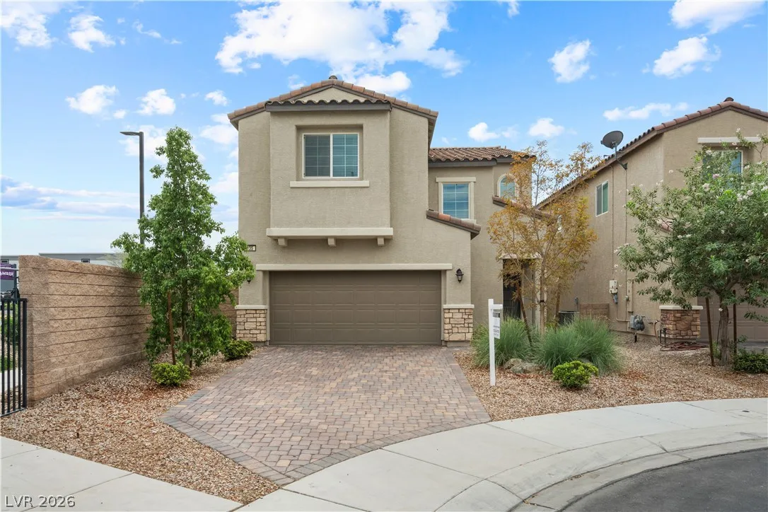 135 Moon Ranch Avenue — photo 2