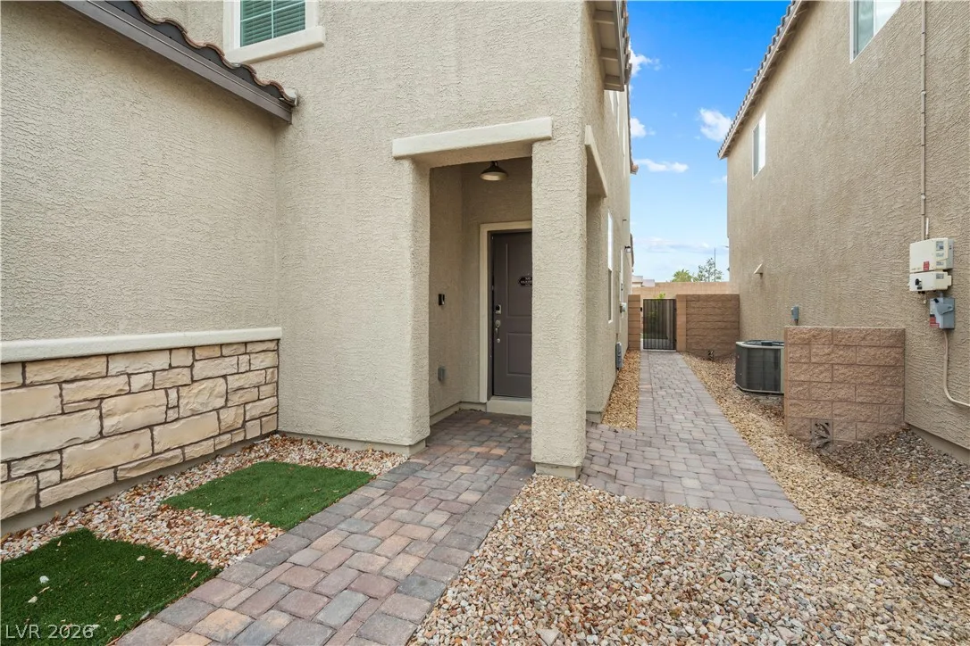 135 Moon Ranch Avenue — photo 4