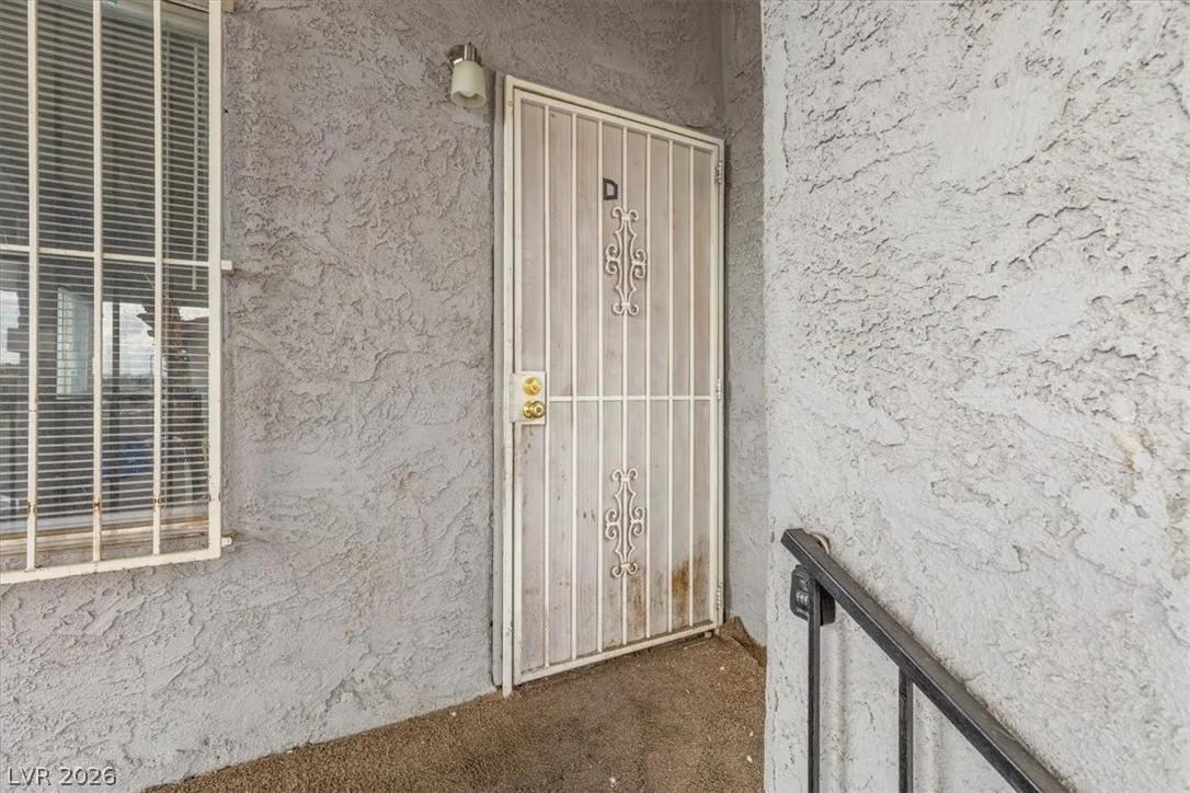 3649 Van Dyke Avenue D — photo 3