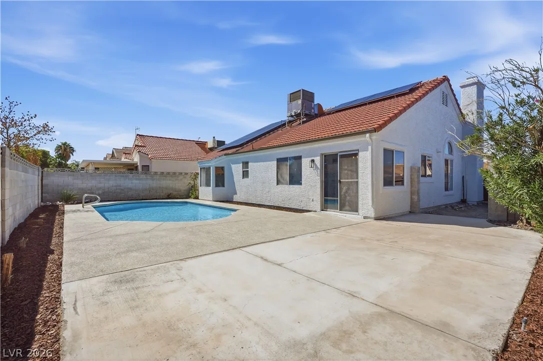 1013 Greystone Drive — photo 4