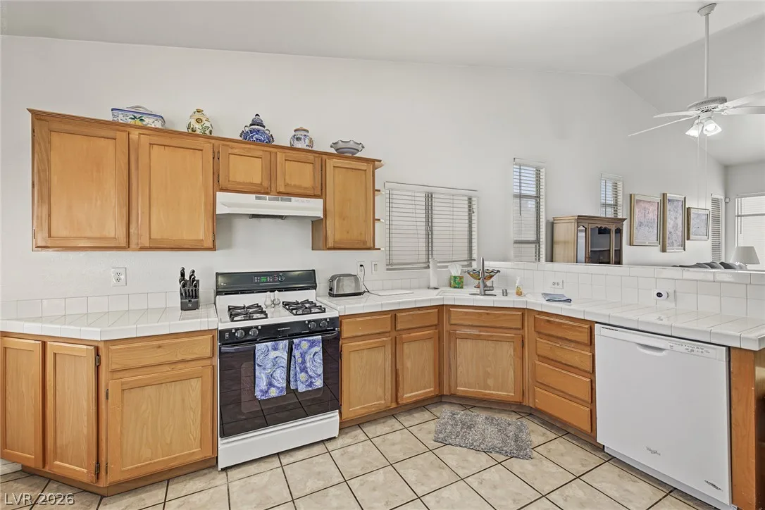 5357 Georgia Peach Court — photo 2
