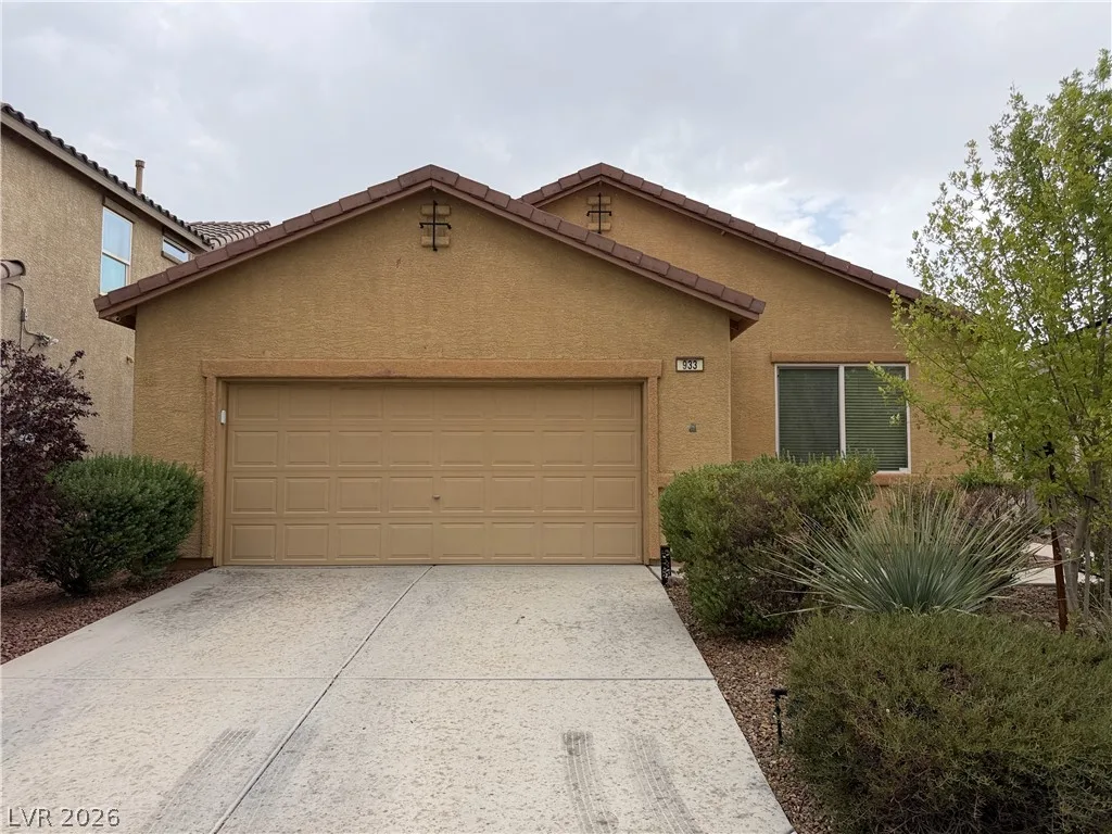 933 Aspen Cliff Drive — photo 1